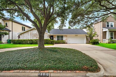 13910 Britoak Ln, Houston, TX 77079 - photo 2