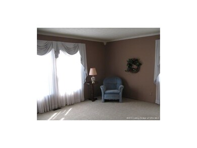 3409 Ashwood Ct, New Albany, IN 47150 - photo 2