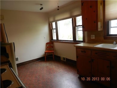 Kitchen Eat in kitchen