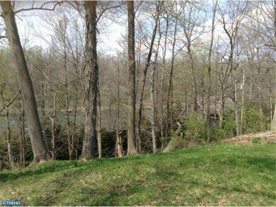 1017 Riverview Dr, Reading, PA 19605 - photo 4