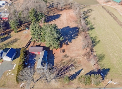 135 Long Plain Rd, South Deerfield, MA 01373 - photo 3