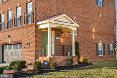 3121 Presidential Golf Dr, Upper Marlboro, MD 20774 - photo 4