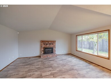 2473 Grand Prairie Rd SE, Albany, OR 97322 - photo 2