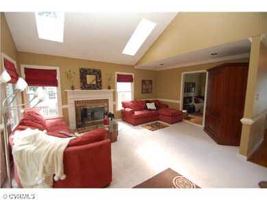 Den/Family/Great Room - Open and Vaulted Family Ro