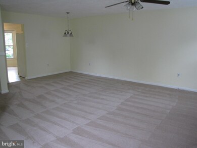 1479 Chatham Ct, Crofton, MD 21114 - photo 5