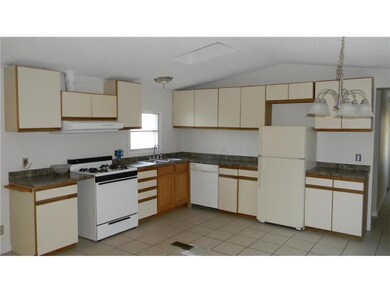 Kitchen/Dining Area