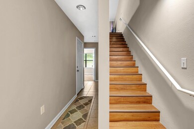 2306 Timber Oaks Ln unit 1, Tallahassee, FL 32304 - photo 3