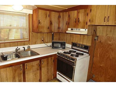 4 Hillside Dr, Mapleville, RI 02839 - photo 3