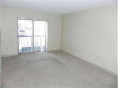 175 Cottage St unit 205, Chelsea, MA 02150 - photo 4