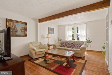 8083 Steeple Chase Ct, Springfield, VA 22153 - photo 5