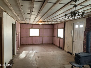 38 Tilda Hill Rd, Florida, MA 01247 - photo 6