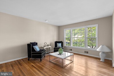 13540 Vandalia Dr, Rockville, MD 20853 - photo 5