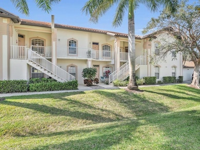 254 Newport Dr unit 412, Naples, FL 34114 - photo 6