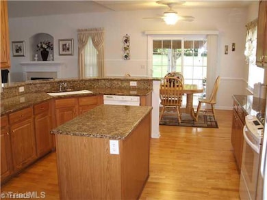 4438 Alexander Rd, Winston Salem, NC 27106 - photo 3