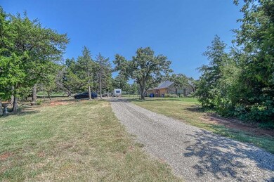 5899 Scarlett Oak Rd, Guthrie, OK 73044 - photo 5