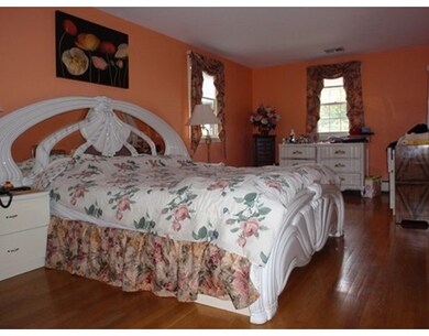 115 New Haven St unit 1, West Roxbury, MA 02132 - photo 3