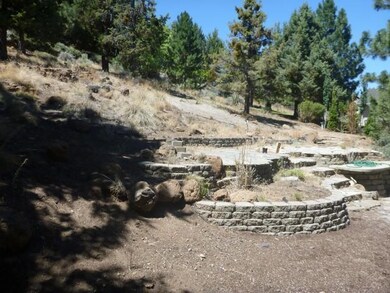 2485 NW Todds Crest Dr, Bend, OR 97701 - photo 3
