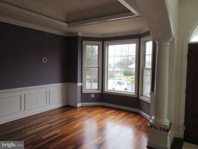 5858 Glen Forest Dr, Falls Church, VA 22041 - photo 6