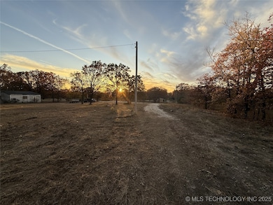 5752 Oak Ln, Beggs, OK 74421 - photo 2