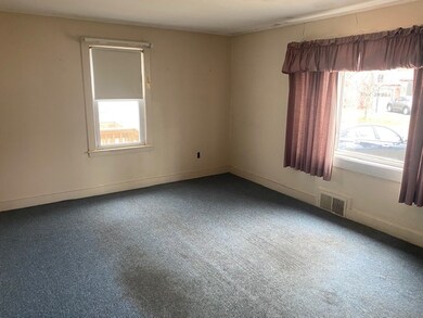 48 Maplecrest St, Newmarket, NH 03857 - photo 7