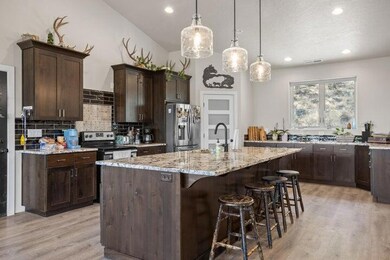 005. Living Kitchen Dining v4 - Main Lev