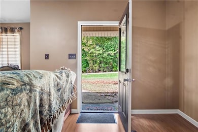 978 Lake Rd, Dry Prong, LA 71423 - photo 6