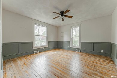 604 Lincoln Ave, Lincoln, IL 62656 - photo 4