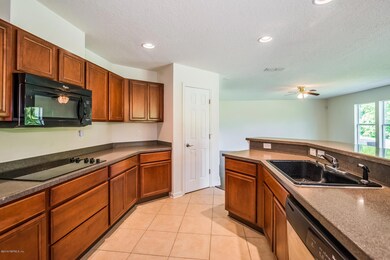 11938 Alexandra Dr, Jacksonville, FL 32218 - photo 2