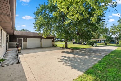 138 E Trett St, Wheatfield, IN 46392 - photo 7