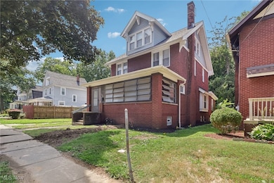 764 Chalker St, Akron, OH 44310 - photo 3