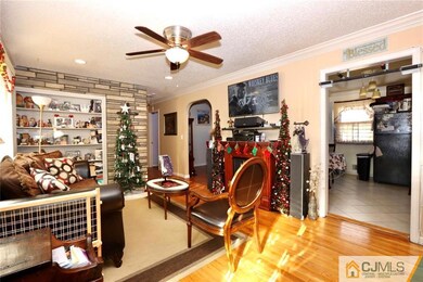 39 4th St, Port Reading, NJ 07064 - photo 4