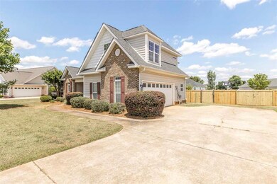 217 Lovorn Cir, Warner Robins, GA 31088 - photo 2