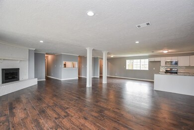 14259 Limerick Ln, Tomball, TX 77375 - photo 7