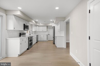 69 Balfour Ln, Willingboro, NJ 08046 - photo 4