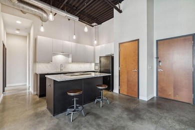 769 N High St unit 301, Columbus, OH 43215 - photo 4