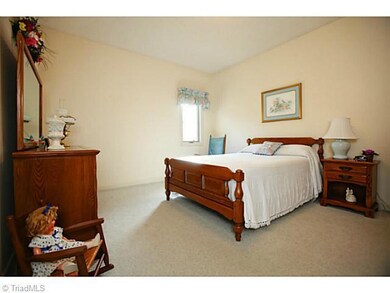 525 Abby Ln, Asheboro, NC 27205 - photo 7