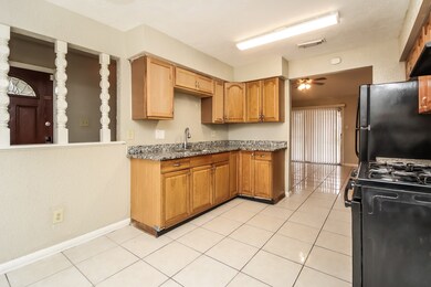 2007 Deerhurst Ln, Houston, TX 77088 - photo 6