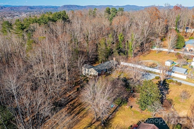 1108 Hibriten Dr SE, Lenoir, NC 28645 - photo 7