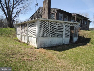 3040 Apple Harvest Dr, Hedgesville, WV 25427 - photo 7