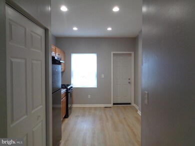 412 N Robinson St, Baltimore, MD 21224 - photo 4