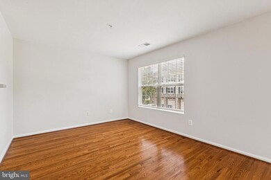 11181 Wortham Crest Cir, Manassas, VA 20109 - photo 7