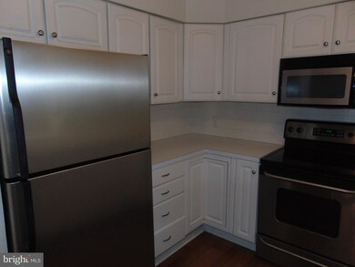 106 Barclay Walk, Cherry Hill, NJ 08034 - photo 4