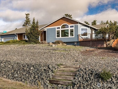 670 El Prado Ave, Coupeville, WA 98239 - photo 2