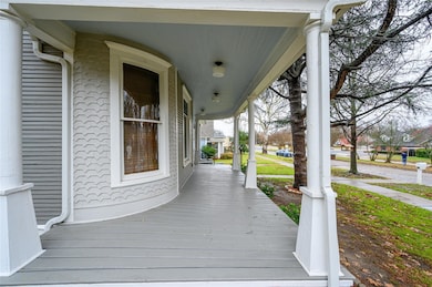 1111 W Main St, Denison, TX 75020 - photo 6