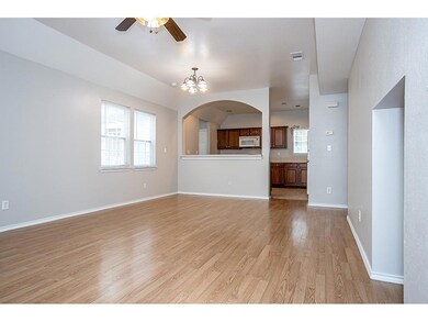 2115 E 18th St unit B, Austin, TX 78702 - photo 4