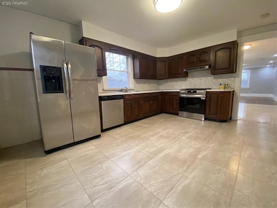 27 Grand Blvd unit B, Scarsdale, NY 10583 - photo 6