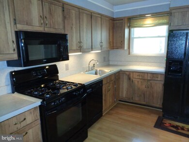 406 Montemar Ave, Catonsville, MD 21228 - photo 7