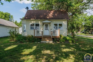 611 Cedar, Overbrook, KS 66524 - photo 3