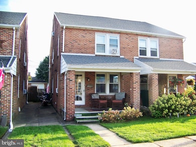 1562 Filbert St, York, PA 17404 - photo 2