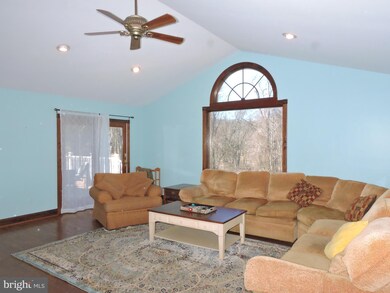 4310 Farmfield Ct, Baldwin, MD 21013 - photo 6